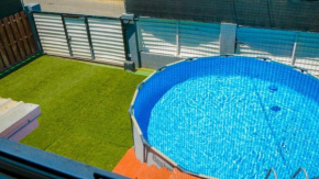 A relaxing retreat a few steps from the sun-soaked Dover Beach and the vibrant S